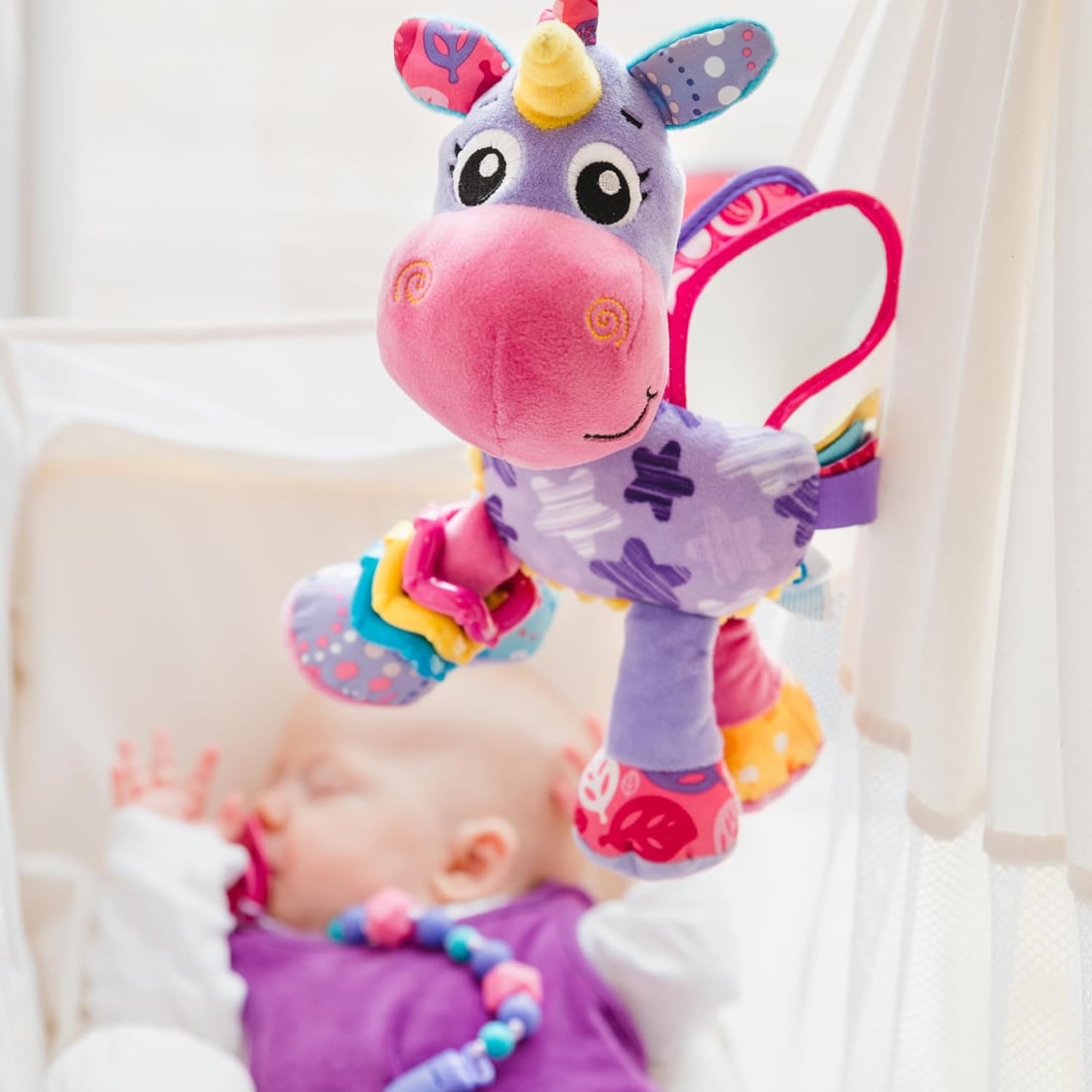 Sonajero Amigos y Actividades PLAYGRO Unicornio Stella