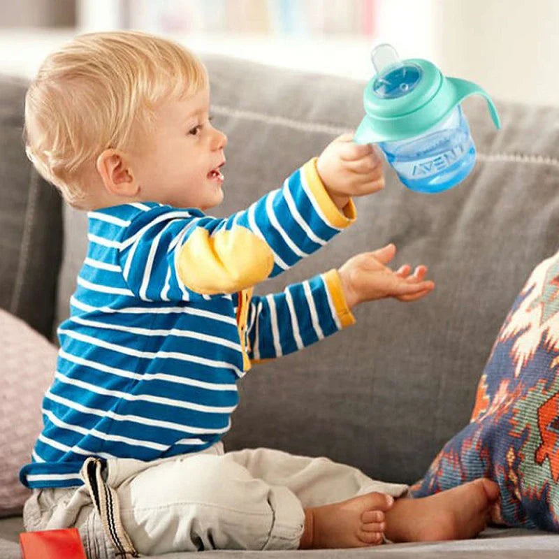 Vaso Antiderrame AVENT Classic Boquilla Blanda, 200ml, 6m+