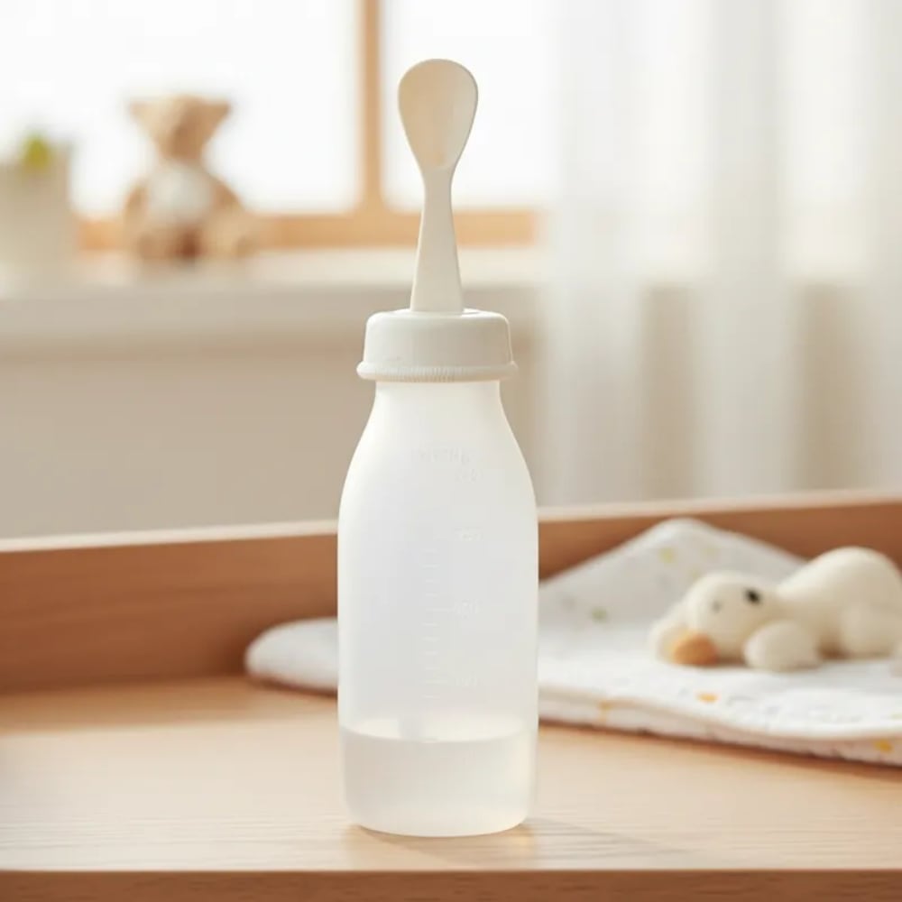 Mamadera con Cuchara PIGEON 240ml 6m+